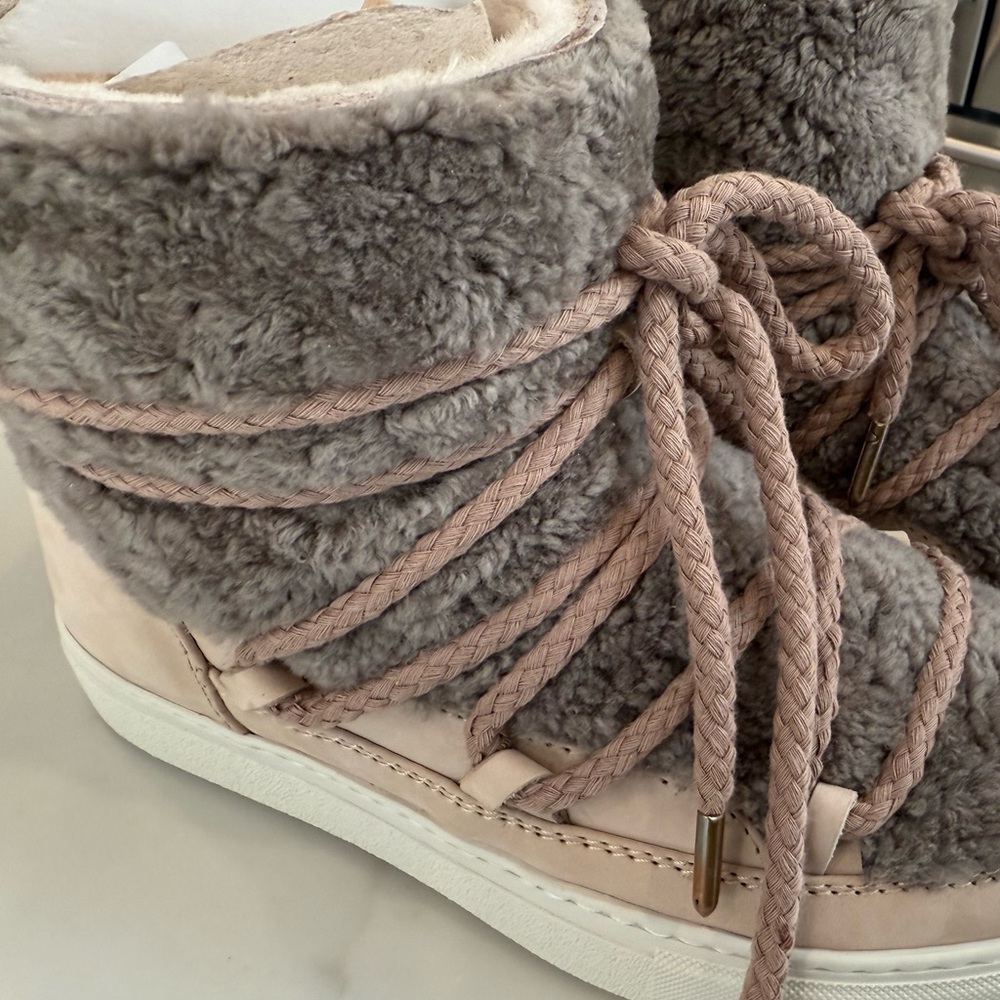 BRAND NEW!!! never worn with tags INUIKII boots. Size 38 in neutral warm beige.
